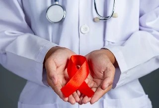 Curso gratuito de Assistência de Enfermagem ao Paciente com HIV