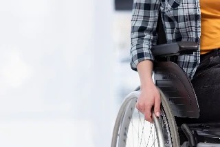 Curso gratuito de Cuidador de Apoio de Alunos com Deficiência nas Escolas