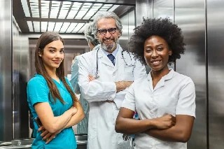 Curso gratuito de Básico em Enfermagem do Trabalho