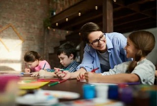 Curso gratuito de Educação Infantil